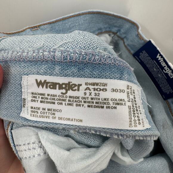 NWT Wrangler Ladies Cowboy Cut Slim Fit Jeans - Picture 9 of 10